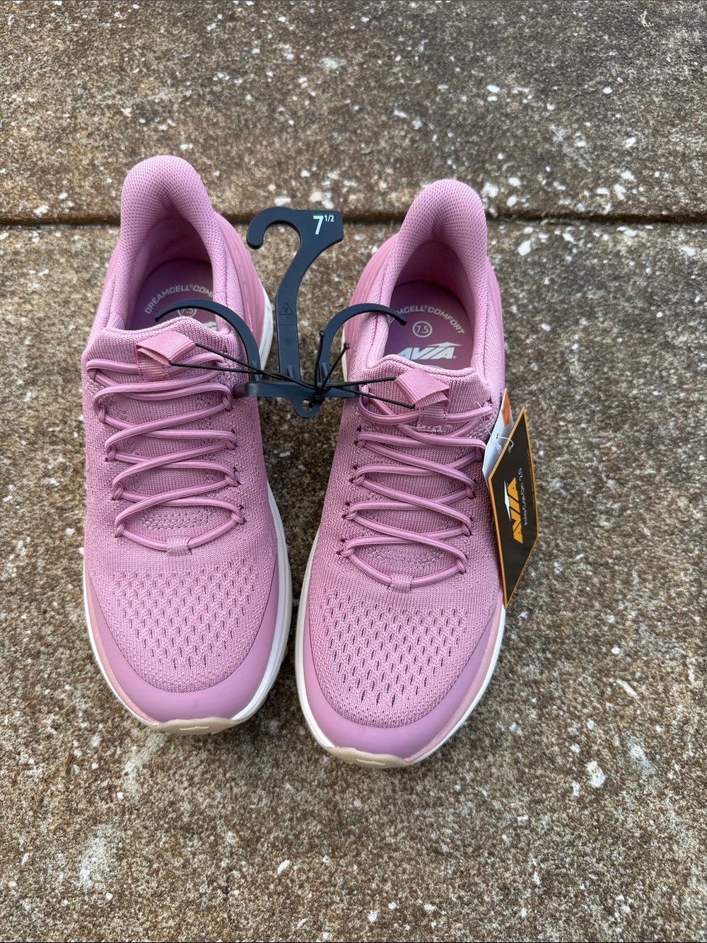 AVIA Women's Pink Athletic Sneakers. SIZE 7.5 NWT